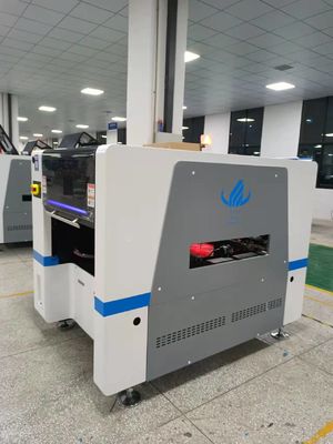 Να τοποθετήσει 40000CPH SMT διπλή μηχανή μηχανών για το οδηγημένο φως επιτροπής